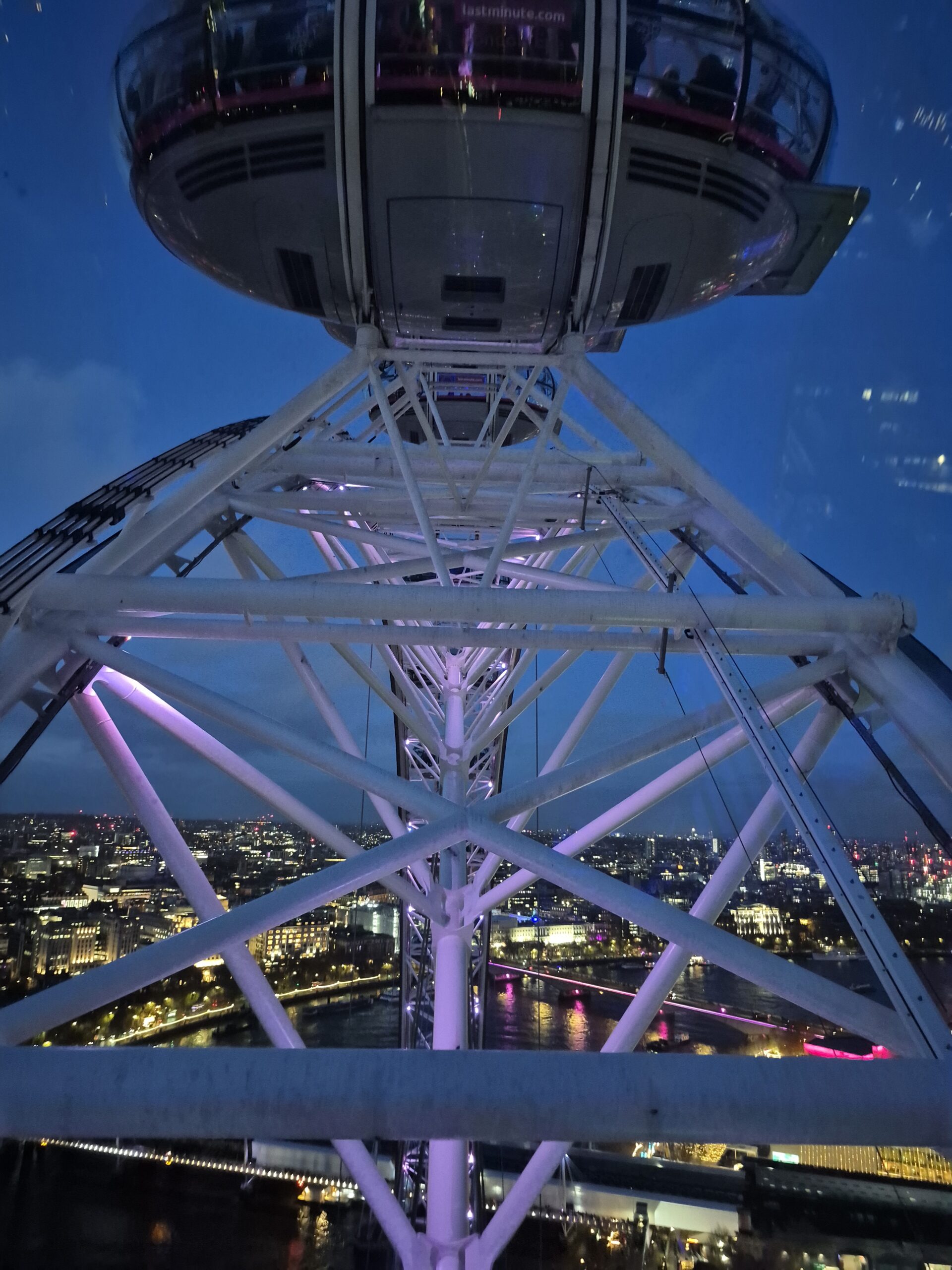 Bathroom tiles - Image 2